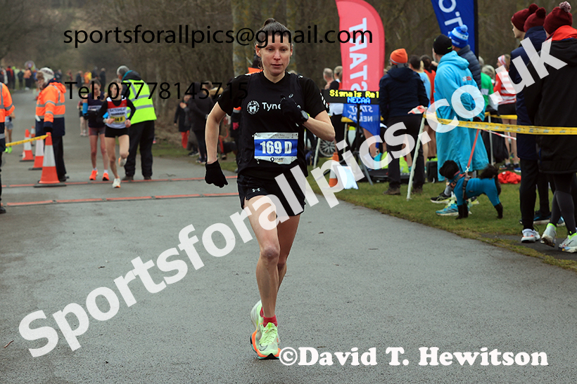 Senior Women and Over-35s Women 2025 NECAA Royal Signals Road Relays Champs.,  Hetton Lyons Country Park, Hetton le Hole, County Durham. Photo: David T. Hewitson/Sports for All Pics